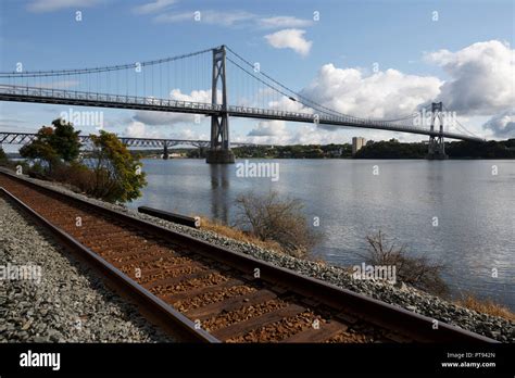 Mid Hudson Bridge Poughkeepsie New York Usa Stock Photo Alamy