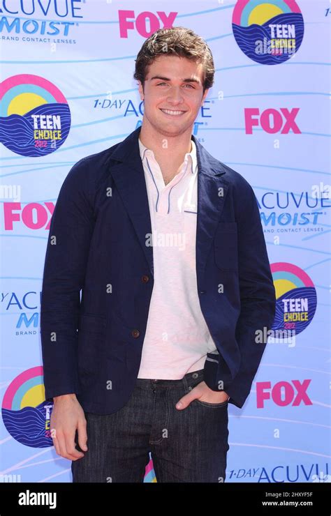 Beau Mirchoff At The 2012 Teen Choice Awards Held At The Gibson