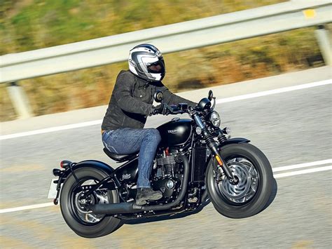 There have been some reliability concerns, particularly around the quality of some parts, but owners seem to. TRIUMPH BONNEVILLE BOBBER BLACK (2018-on) Review