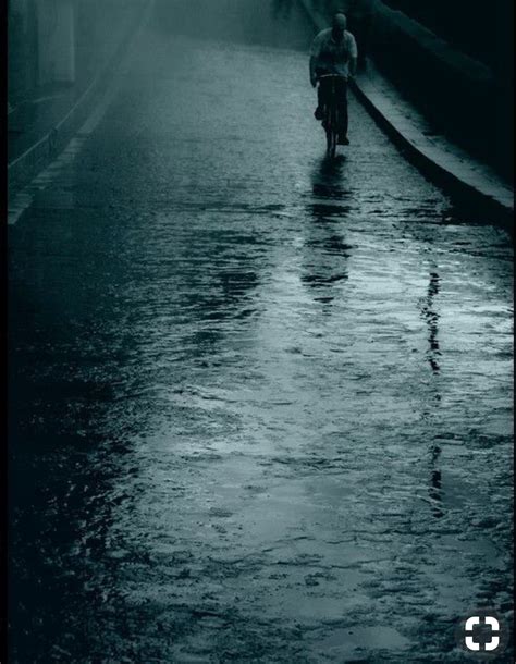 Pin By Celia Mccauley On I Love A Rainy Night Rainy City Rainy Mood