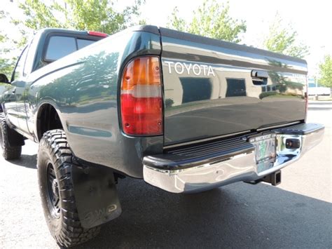 Access cab with tpms 2wd. 1998 Toyota Tacoma SR5 V6 / 4X4 / 5-SPEED / LIFTED / Timing Belt Done