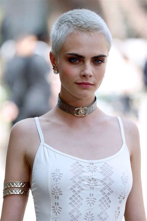 22,035 likes · 52 talking about this. 1001 + Kurzhaarfrisuren für feines Haar und Volumen-Tricks