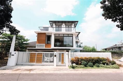House And Lot For Sale In Quezon City Near Sm Fairview Commonwealth