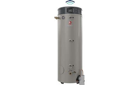 After mopping up, i see more water starting to puddle but i can't tell where it's coming from. Rheem commercial water heater | 2020-08-07 | PM Engineer