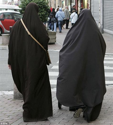 Nine Months Pregnant Muslim Woman Beaten Up By Duo In France Daily