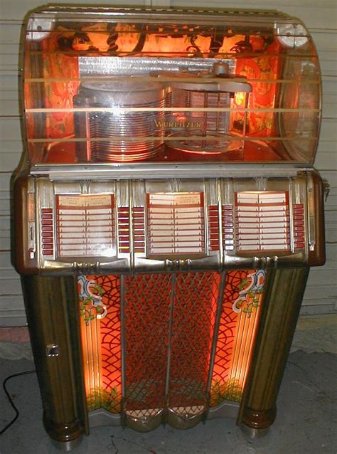 1950 Wurlitzer Model 1250 Vintage Radio Vintage Music Radios Antique