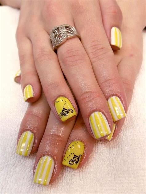 26 Cute Bee Nail Art Designs For Summer 2019 Fashionre