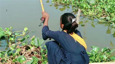 Lady Hook Fishing Best Hook Fishing Video Indian Hook Fishing Youtube