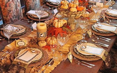 Check spelling or type a new query. 60 Stylish Table Settings for Thanksgiving - Tablescape ...