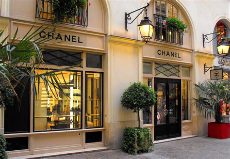 Filechanel Store Paris 2009 001 Wikimedia Commons