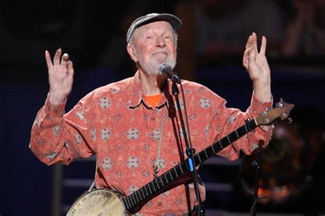 Maybe you know about pete nelson very well but do you know how old and tall is he, and what is his net worth in 2020? Pete Seeger Net Worth | Celebrity Net Worth