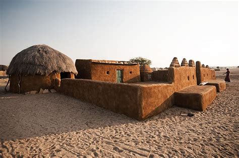 india mud huts desert | eco homes in 2019 | Mud hut, Mud ... The earliest remains of recognizable building activity in the an exquisite example of subterranean architecture, rani ki vav is 64 meters long, 20 meters wide and 27 meters deep.