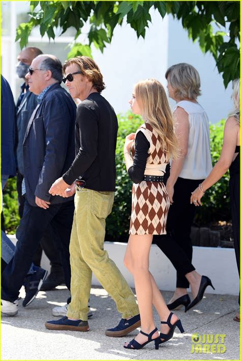 Julia Roberts Daughter Makes Her Red Carpet Debut At Cannes Global My