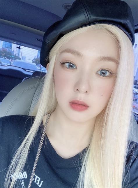 Red Velvet S Irene Reveals Pictures Right After Her Wig Came Off And Her Visuals Will Still