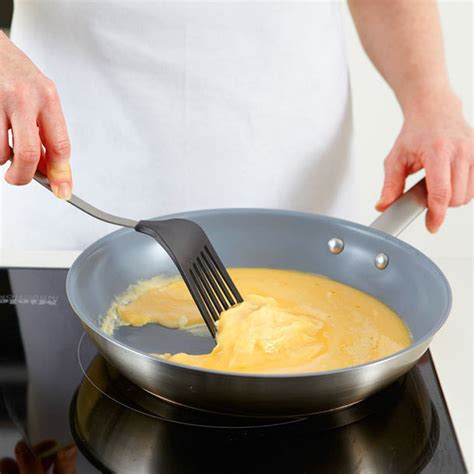 Stocken lassen mit sanfter Hitze zum festen Ei