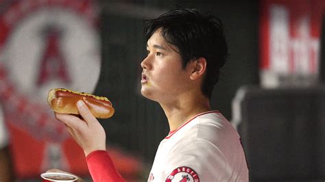 Babe Ruth Comparisons Grow After Hammered Shohei Ohtani Eats 53 Hot Dogs