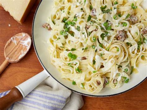 Tagliatelle with Smashed Peas, Sausage, and Ricotta Cheese Recipe ...