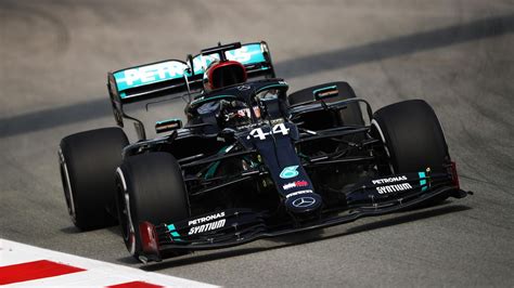 Official site of british formula 1 racing car driver lewis hamilton. F1 - Lewis Hamilton (Mercedes) décroche sa quatrième pole ...