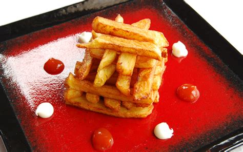 3 to 4 cups vegetable oil for frying, 2 pounds idaho or russet baking potatoes or yukon gold potatoes, peeled, rinsed and dried, salt to taste. How to Make Belgian Fries: 8 Steps (with Pictures) - wikiHow