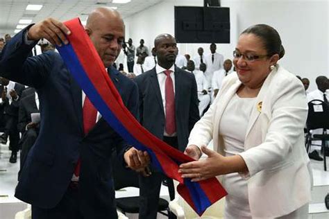 Michel Martelly A Quitté Son Poste Haïti Na Plus De Président Outre