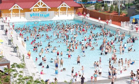Minnesota Water Parks Find Wet Fun In The State