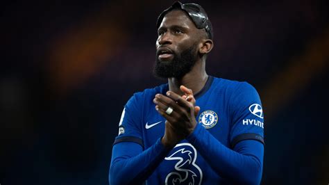 His current girlfriend or wife, his salary and his tattoos. Antonio Rüdiger im Interview: "Ich stand kurz davor zu ...
