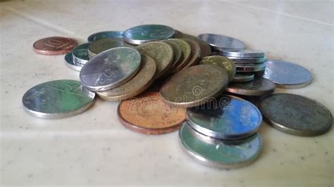 25 Centavo Philippine Coins Stock Image Image Of Denomination Five