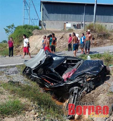 Bintulu is located 610 kilometres (380 mi) northeast of kuching, 216 kilometres (134 mi) northeast of sibu, and 200 kilometres (120 mi) southwest of miri. Pemandu maut kereta terbabas, terbalik di Jalan Bintulu ...