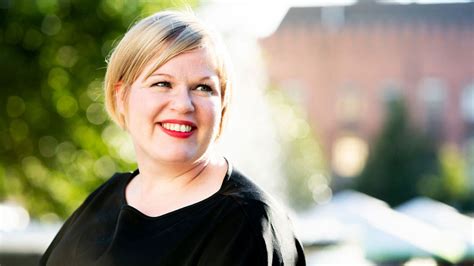 From wikimedia commons, the free media repository. Puolueen puheenjohtaja Annika Saarikko aikoo palauttaa ...
