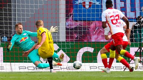 The hosts will have to deal with a few absentees ahead of this match, with american international tyler adams out due to a back injury. RB Leipzig vs. Borussia Dortmund - Reporte del Partido - 20 junio, 2020 - ESPN