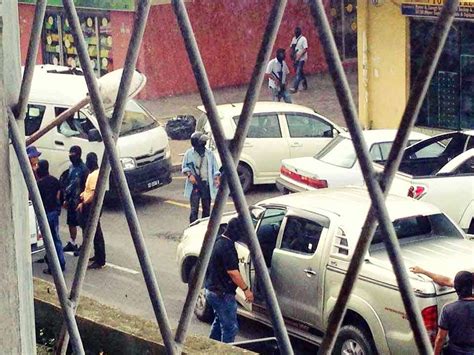 Berita sabah 2.0 adalah aplikasi terbaru menggantikan berita sabah versi 1.0 yang kini tidak lagi diterbitkan namun pengguna bagi versi sebelum ini masih lagi boleh menggunakan aplikasi tersebut.kategori dan berita asal dari versi sebelum ini masih lagi boleh dibaca oleh pembaca kerana. Gempar! Kejadian berbalas tembakan di Kedai Emas Servay ...