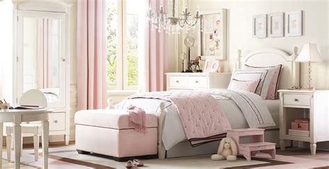 Great home decor bedroom makeovers! The Luxurious Life: A Chance To Dream - Girl's Bedrooms......