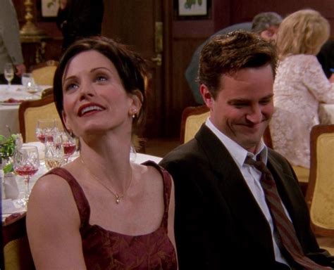 Friends Tv Series Friends Moments Monica Behind The Scenes In This
