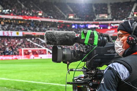 Live Football On Tv Today Where To Watch The Days Best Games