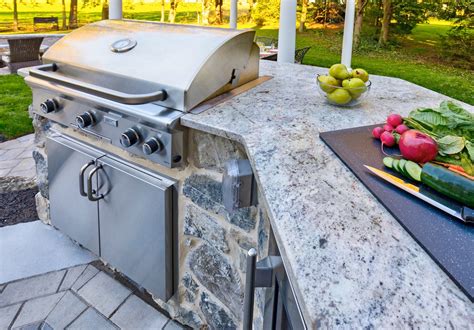 Unique Styling Ideas For Your Outdoor Kitchen Countertop Material