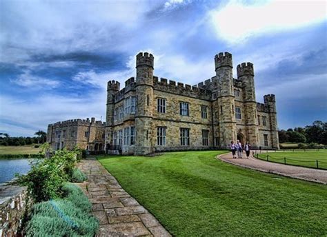 Armley mills was once the world's the mills were actually taken over by leeds city council in 1969 to create a museum that celebrated. Leeds Castle - England - World for Travel