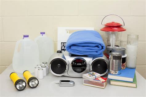 Your Home Emergency Kit Amazon S Top Rated Items The Healthy