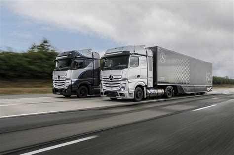 Daimler Trucks setzt auf flüssigen Wasserstoff Brennstoffzelle