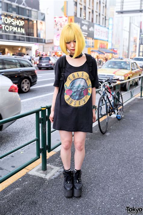 Tokyo Fashion Murakami On The Street In Harajuku With A Yellow Bob