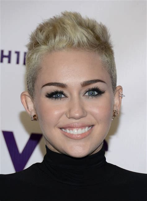 Miley Cyrus Fauxhawk Fauxhawk Lookbook Stylebistro