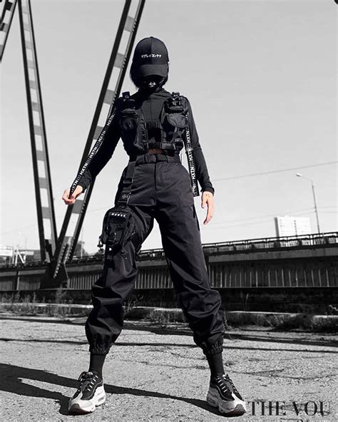 9 Best Techwear Brands For Women In 2022 Stylish And Affordable Badass Outfit Japanese Fashion
