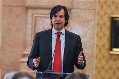 Banca intesa san paolo è conveniente? Intesa Sanpaolo, ecco come Messina bacchetta Bce e banche ...
