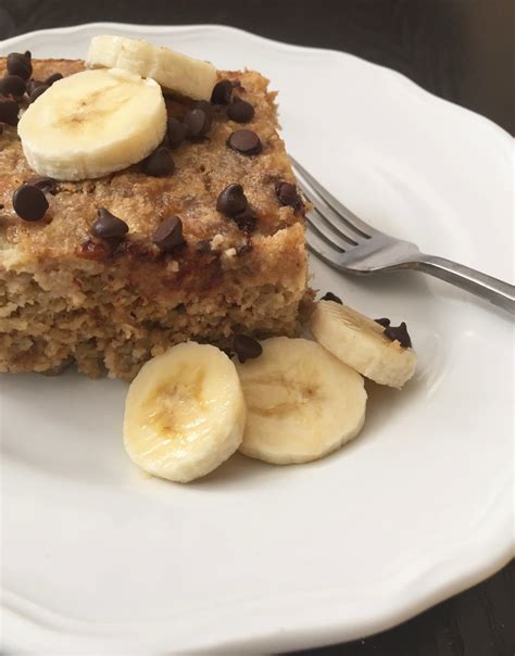 Peanut Butter And Chocolate Chip Banana Baked Oatmeal