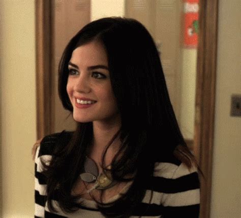 Pll Lucy Hale Gif Pll Lucy Hale Aria Montgomery Descubre Comparte My Xxx Hot Girl