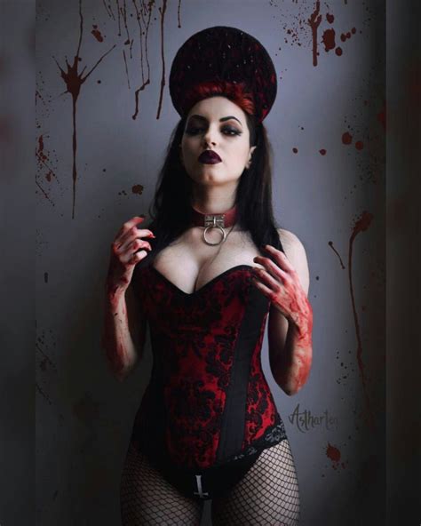 Pin By Faith S Place On Gothic Princess Dark Beauty Goth Girls