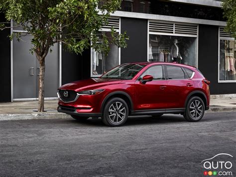 The New 2017 Mazda Cx 5 Improving On Excellence Car Reviews Auto123