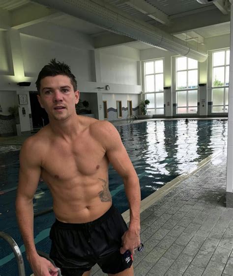 Famousmales Luke Campbell Shirtless