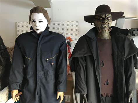 Maybe you would like to learn more about one of these? Micheal Myers jeepers creepers | Halloween monster ...