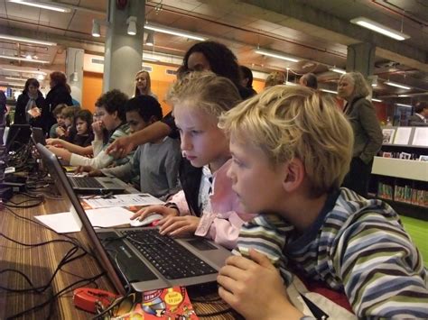 But modern chromebooks have actually become alright for some casual games, as long as you're willing to put up with some limitations and occasional glitches in playing games. Zelf games maken met... Game Maker - Martijn schrijft