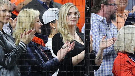 Kate Upton Rips Ump Over Controversial Call Thats A Home Run